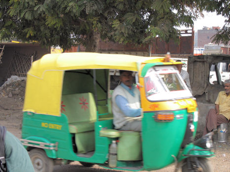 Auto-rickshaw.jpg